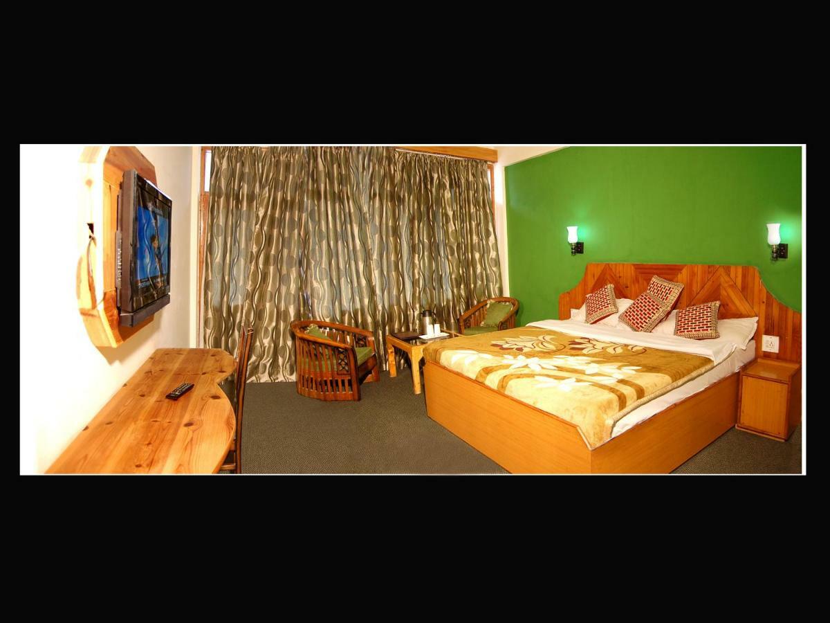 Hotel Nitesh Manāli Dış mekan fotoğraf